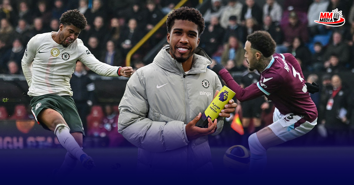 Chelsea's Joker Midfielder (or ) Andre Santos